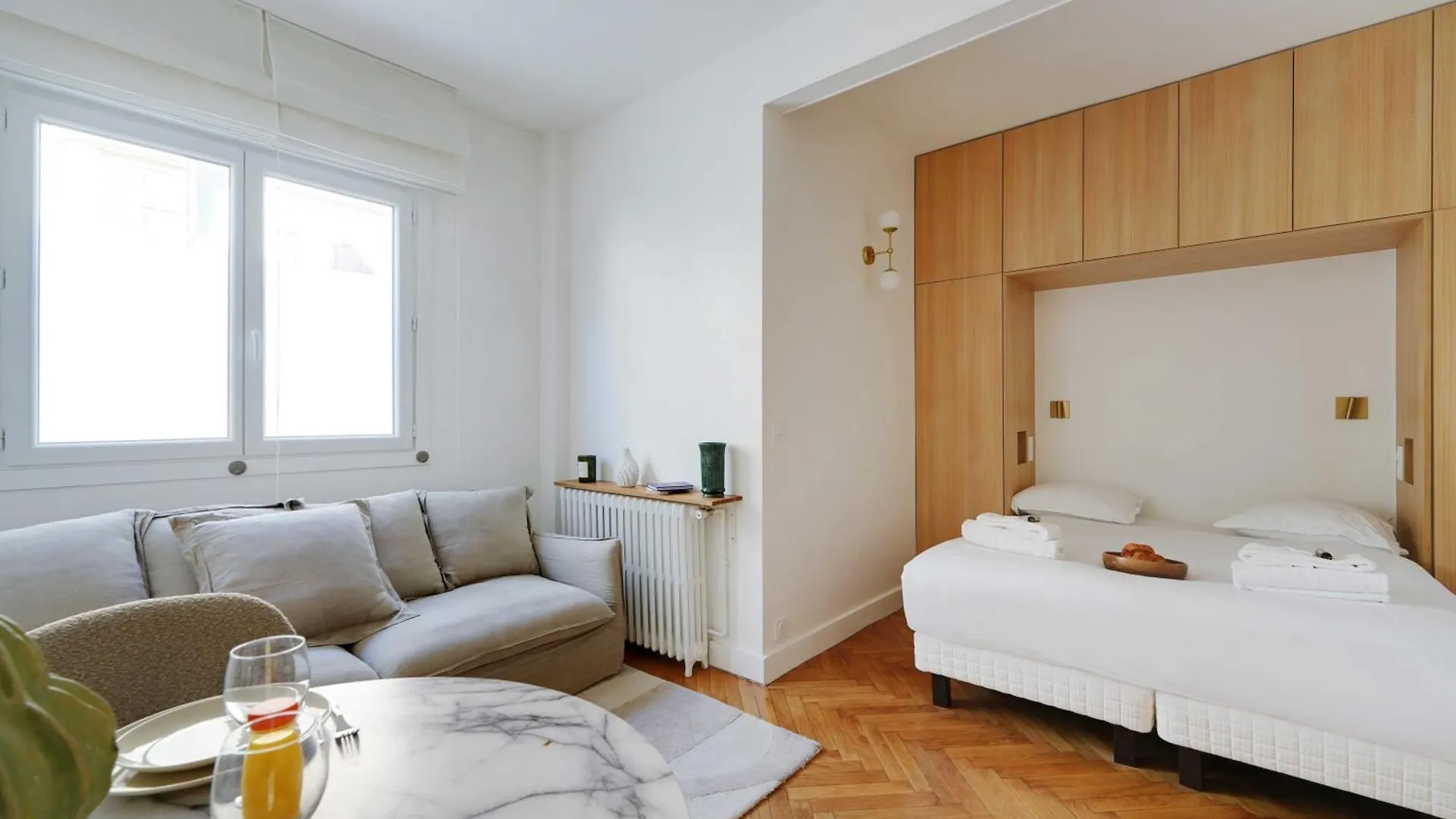 Peaceful Chic - 2p - Parc Monceau Appartement Parijs
